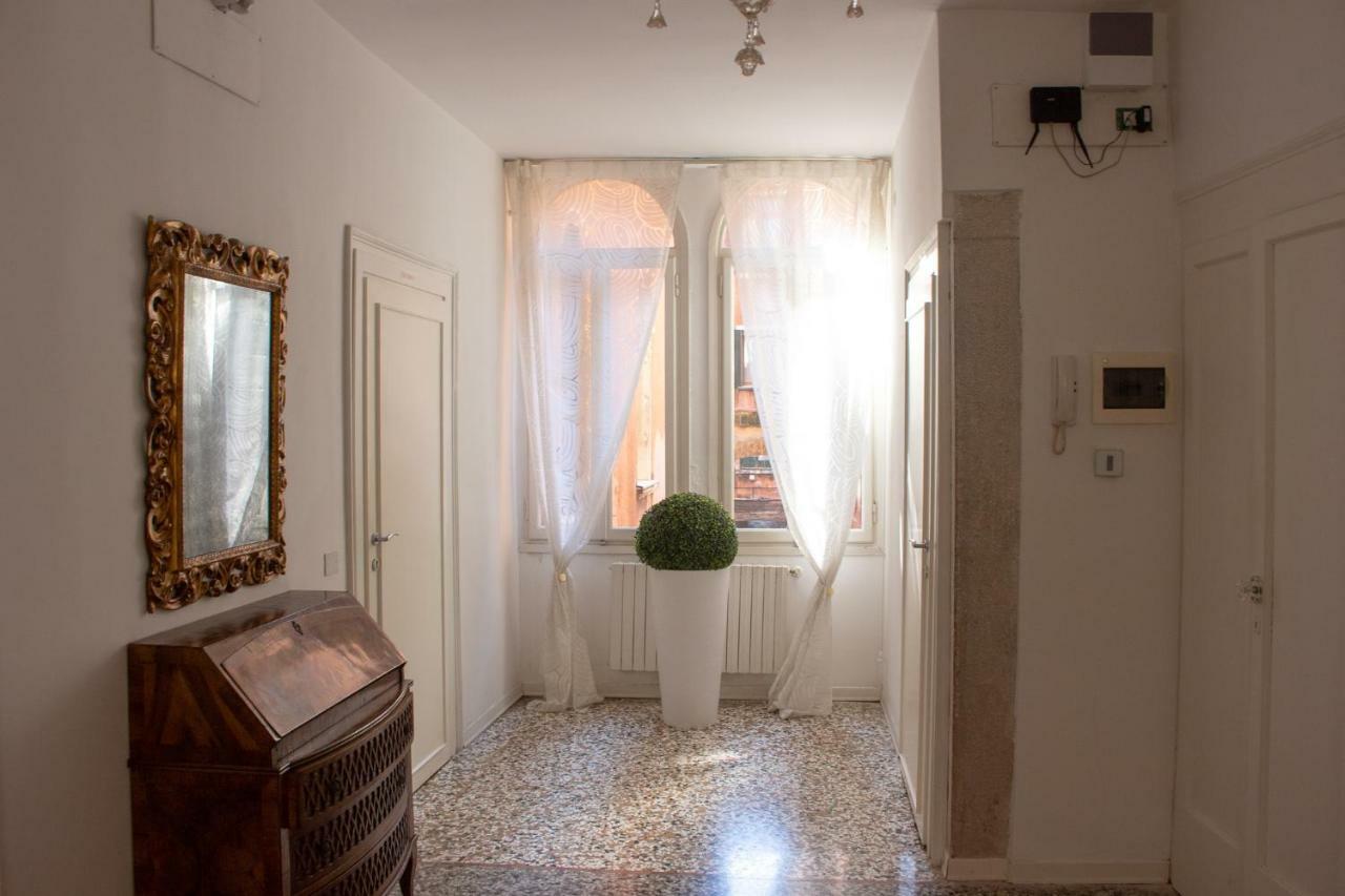 Porta Orientalis Venice Luaran gambar